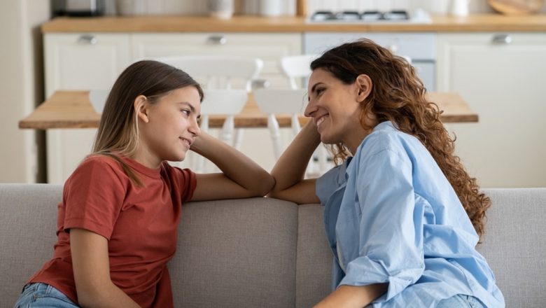 Campania „Elevii întreabă”: O abordare inovatoare în educația sexuală pentru adolescenți