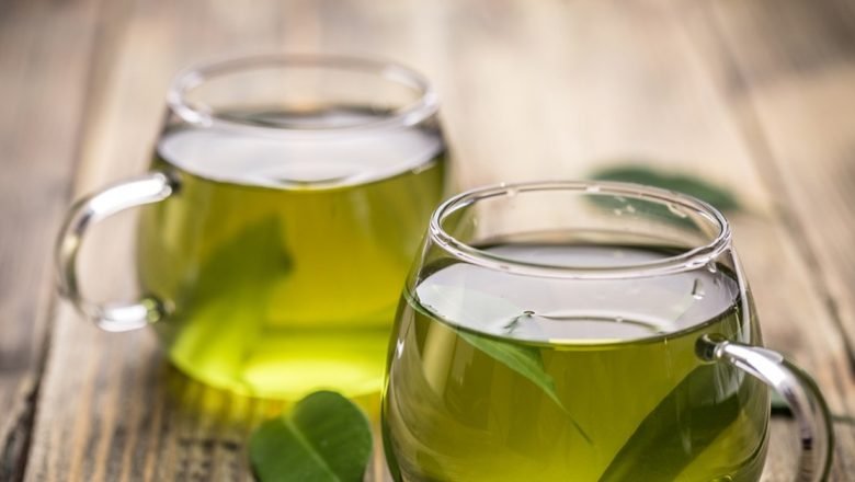 Ceaiul Verde: Un Aliat Puternic Împotriva Colesterolului și a Riscurilor Cardiace