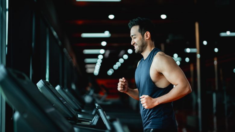 Cum să Scapi de Grăsimea de pe Burtă: Exerciții Eficiente și Strategii de Viață