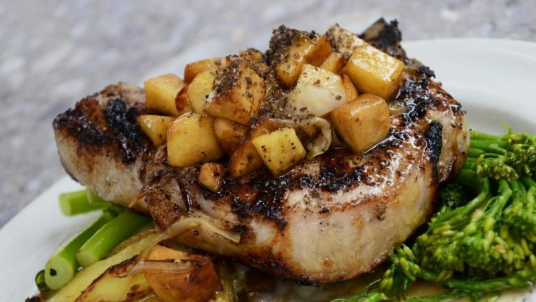 Gătitul Simplificat: Cum Poți Pregăti O Zi Întreagă de Mese Delicioase cu Friteuza cu Aer Cald și Prăjitorul de Pâine