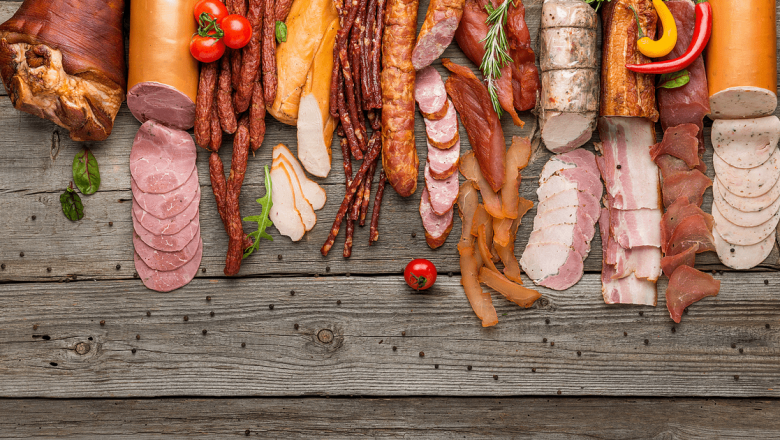 Impactul alimentelor ultra-procesate asupra îmbătrânirii: un studiu alarmant