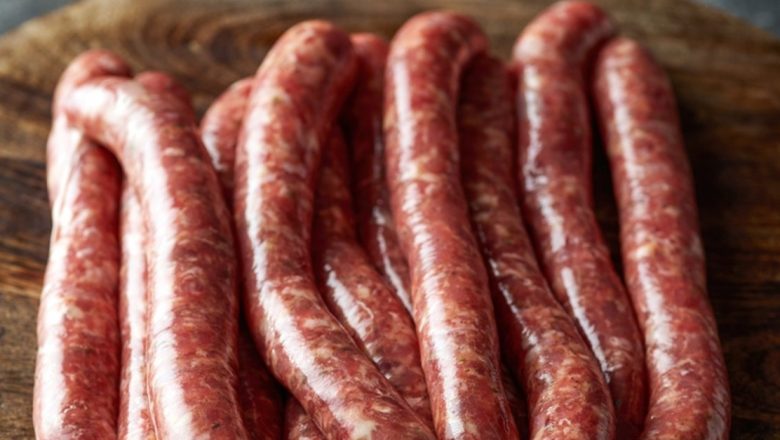 Alimentația și Riscul de Cancer: Ce Trebuie Să Știi Despre Alcool și Carnea Procesată