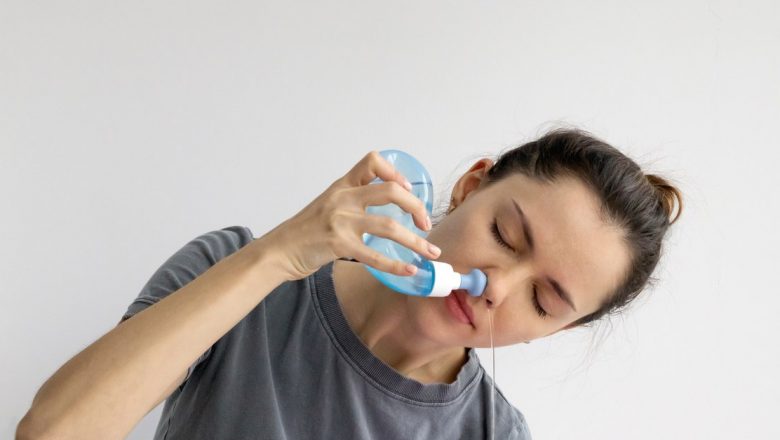 Remediul Salin: Cum O Soluție Simplă Poate Ajuta la Recuperarea Rapidă după Răceală