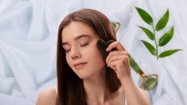 Guasha Facială: Arta Chinezească a Îngrijirii Pielii și Beneficiile Sale Terapeutice
