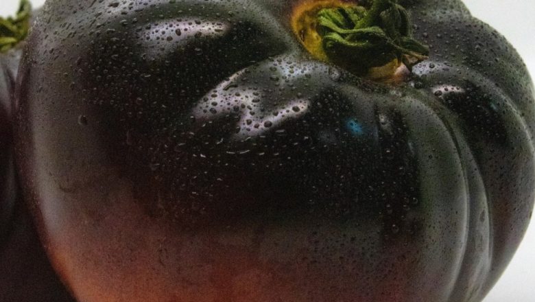 Puterea alimentelor negre: Beneficii extraordinare din legume și fructe cu efecte miraculoase asupra sănătății