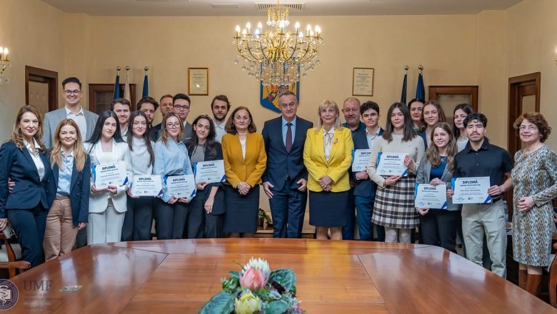 Inovația în Medicină: Universitatea de Medicină și Farmacie „Iuliu Hațieganu” Cluj, Pionier în Formarea Viitoarei Generații de Specialiști