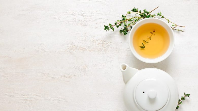 Remediile Naturale în Tratamentul Chisturilor Ovariene și Fibromatozei Uterine: O Analiză a Propunerii Lidiei Fecioru