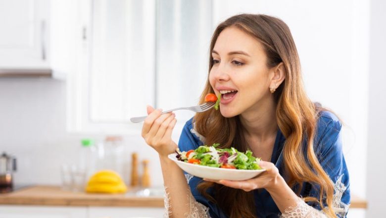 Riscurile Postului Alimentar: Cum să Îți Menții Sănătatea în Timpul Postului Paștelui