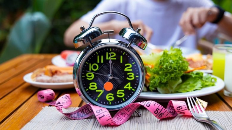 Ora Ideală pentru Cina: Reglează-ți Metabolismul și Îmbunătățește-ți Somnul