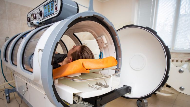 Camera hiperbarică: O analiză detaliată a beneficiilor, contraindicațiilor și impactului în medicina modernă