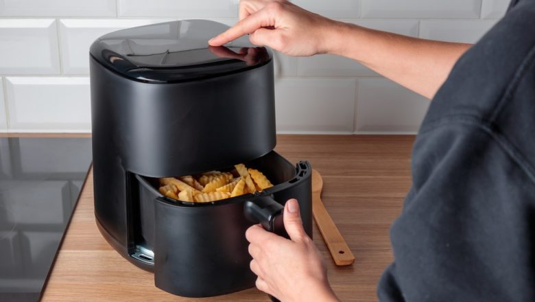 Friteuzele Air Fryer: Inovație culinară sau risc pentru sănătate?