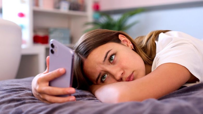 Impactul Sării Asupra Stării de Spirit: O Analiză Detaliată a Legăturii dintre Dietă și Sănătatea Mentală