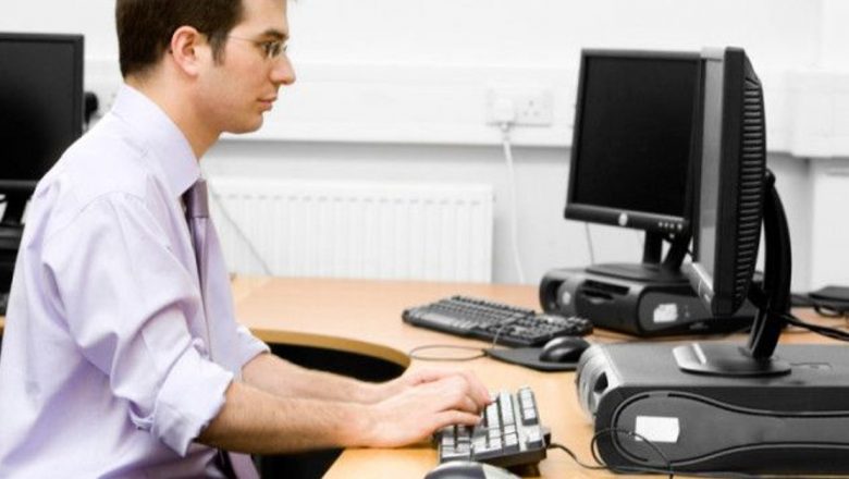 Ameliorarea Durerilor de Încheieturi: Soluții și Exerciții pentru Utilizatorii de Computer