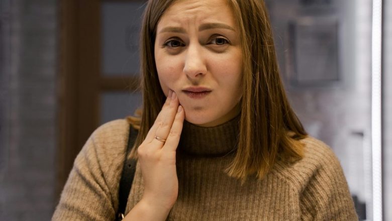 Sensibilitatea dentară: cauze, tratamente și perspective pentru o sănătate orală optimă