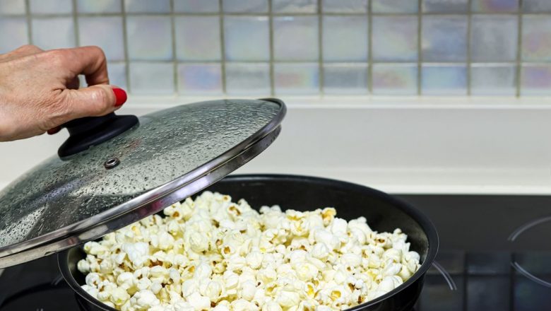 Popcornul: Gustarea Delicioasă cu Beneficii Surprinzătoare pentru Sănătate