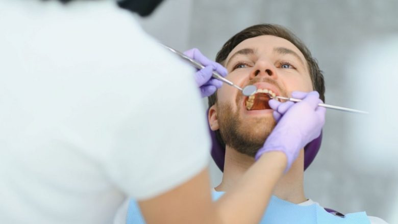 Gingiile sănătoase: Prevenirea bolilor gingivale și impactul acestora asupra sănătății generale
