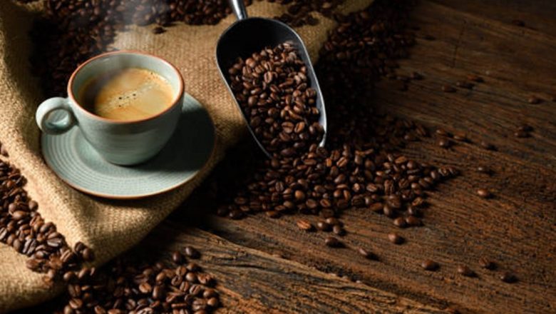 Cafeaua și Interacțiunile Medicamentelor: Ce Trebuie Să Știi pentru a-ți Proteja Sănătatea
