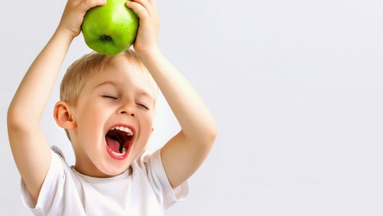 Influența alimentației asupra comportamentului copiilor: Cum dieta poate ajuta la calmarea hiperactivității