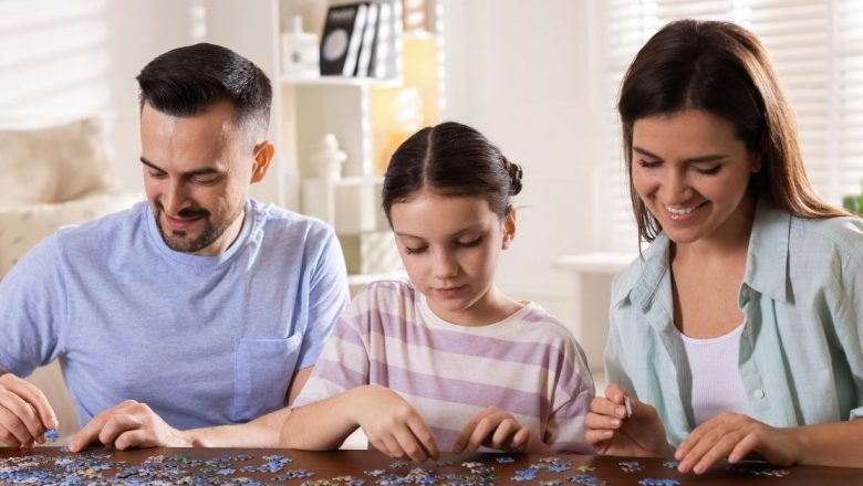 Impactul Puzzle-urilor Asupra Creierului: O Analiză Detaliată a Beneficiilor Cognitive