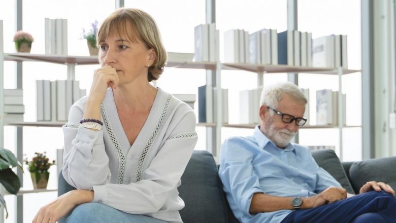 Sindromul cuibului gol: O privire detaliată asupra impactului emoțional asupra părinților