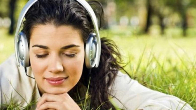 Puterea Muzicii: Impactul Muzicoterapiei Asupra Sănătății Fizice și Mintale
