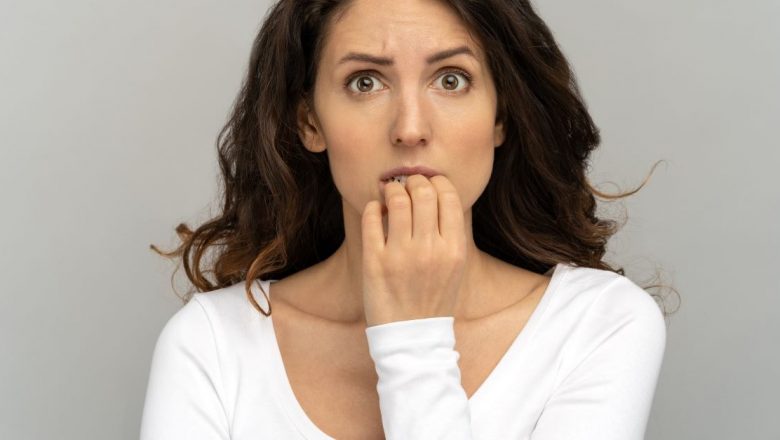 Strategii Eficiente de Gestionare a Crizelor de Anxietate Fără Medicație: O Abordare Naturală