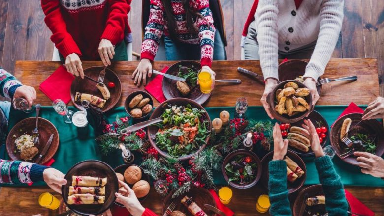 Sărbătorile de Crăciun: Cum să ne protejăm sănătatea digestivă în fața deliciilor tradiționale