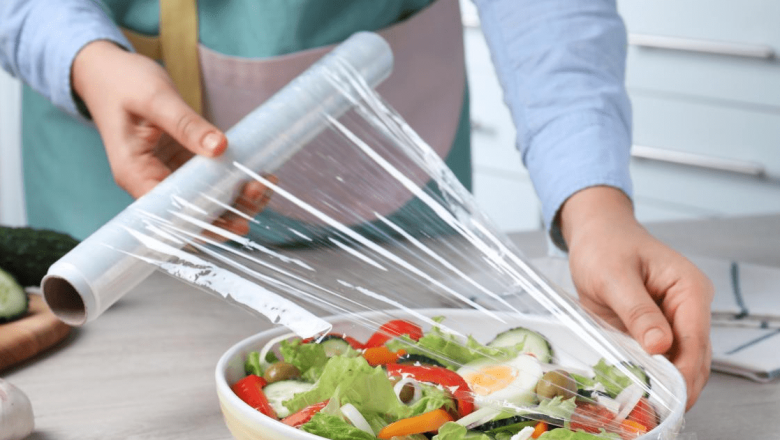 Atenție! Riscurile ascunse ale foliei alimentare: Ce alimente ar trebui evitate?