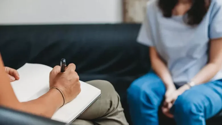 Evaluarea Psihiatrică Obligatorie pentru Profesori: O Măsură Necesare sau o Îngrădire a Drepturilor?