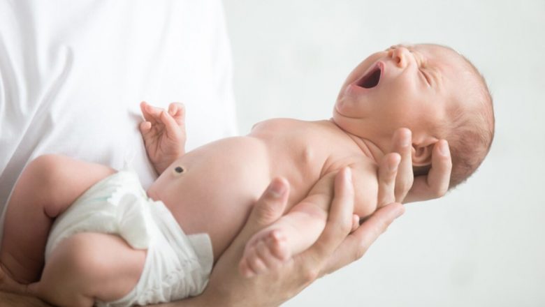 Ghidul complet pentru pregătirea genții bebelușului după 6 luni: Ce trebuie să conțină și cum să te organizezi
