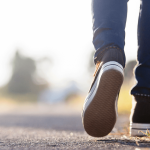 Beneficiile Mersului pe Jos: Cum Activitatea Fizică Simplă Îți Poate Prelungi Viața