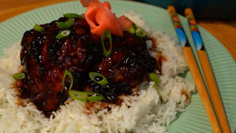 Puiul Adobo: O Deliciu Filipinez Recomandat de Chef Paul Constantin pentru Zilele de Vară