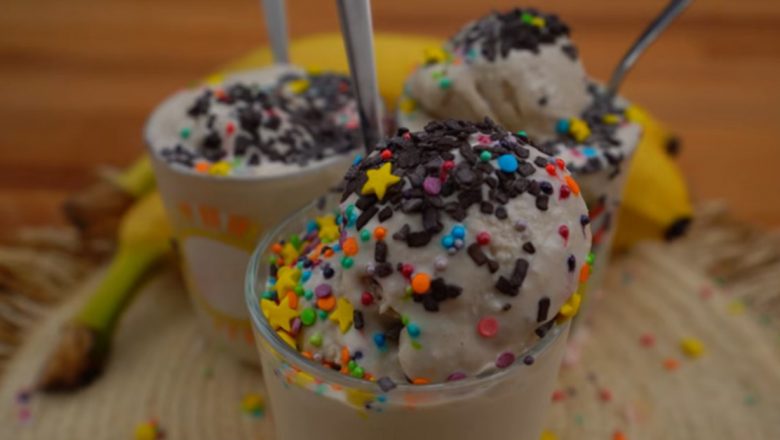 Înghețata de Banane cu Mascarpone și Iaurt Grecesc: Răsfățul Perfect pentru Verile Toride