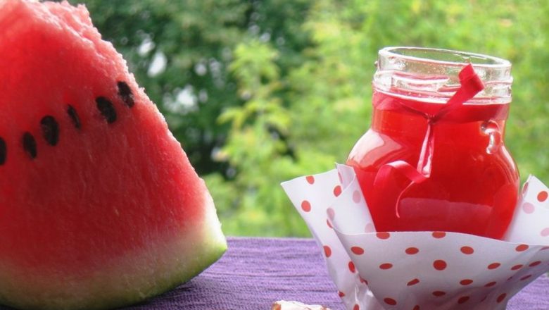 Dulceața de Pepene Roșu: Tradiție, Rețete și Inovații în Prepararea Unui Deliciu Estival