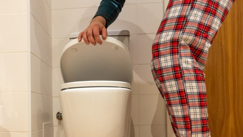 Nocturia: Ce semnifică urinarea frecventă pe timp de noapte pentru sănătatea ta?