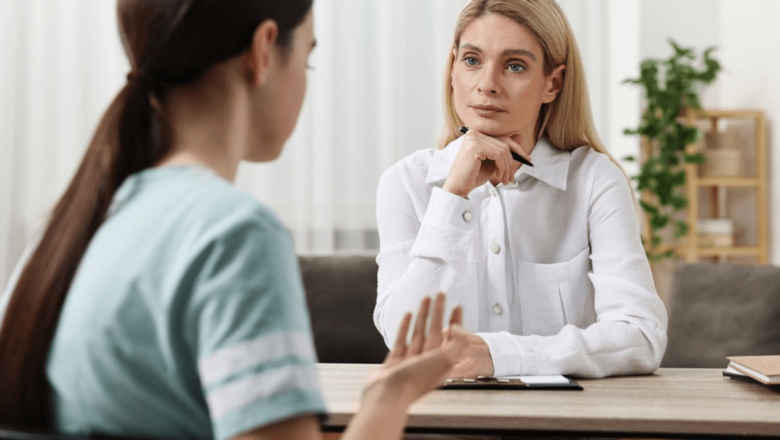 Înțelegerea diferențelor dintre consultant, consilier, psiholog, coach și life coach: Ghid pentru alegerea specialistului potrivit