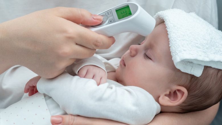 Ghidul complet al trusei medicale de vacanță pentru bebeluși: Ce trebuie să conțină și cum să te pregătești