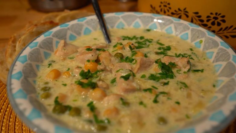 Ciulamaua: O rețetă tradițională românească care revine în atenția gourmet-ilor