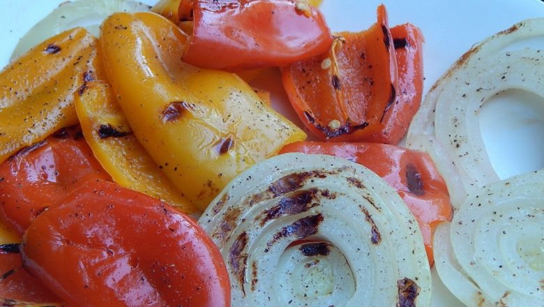 Gustul Verii: Legume la Grătar cu Vinegretă de Miere și Cimbru – O Delicatesă Rapidă și Sănătoasă