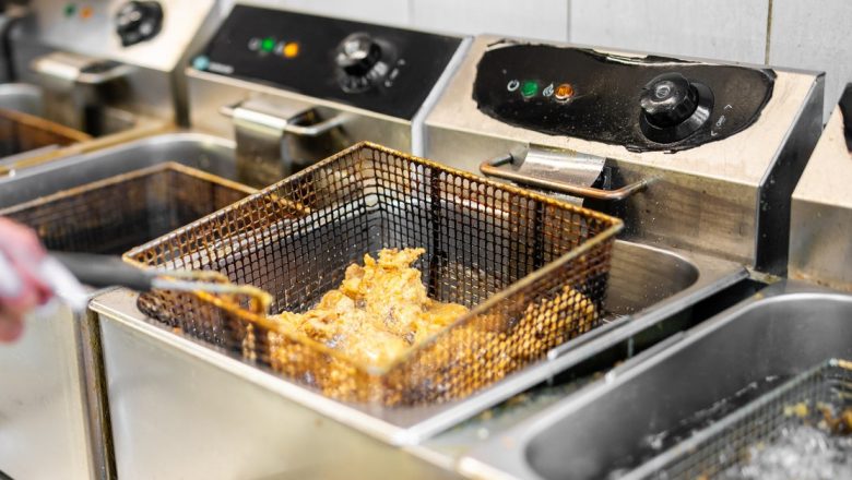 Alimentația și Riscul de Cancer: Ce Alimente Să Eviți pentru o Viață Sănătoasă