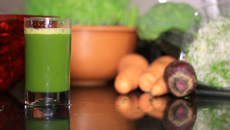 Hidratarea eficientă: Alternativele sănătoase la băuturile sportive recomandate de dieteticieni